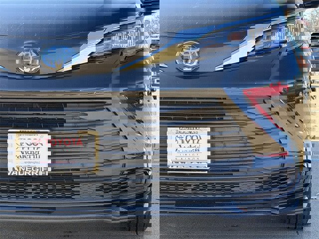 Certified 2024 Toyota Sienna LE image 9