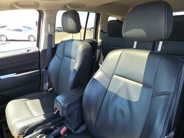 Used 2016 Jeep Compass High Altitude AWD/4WD image 10