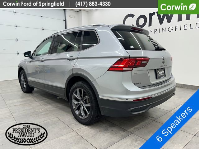 Used 2022 Volkswagen Tiguan SE FWD image 3