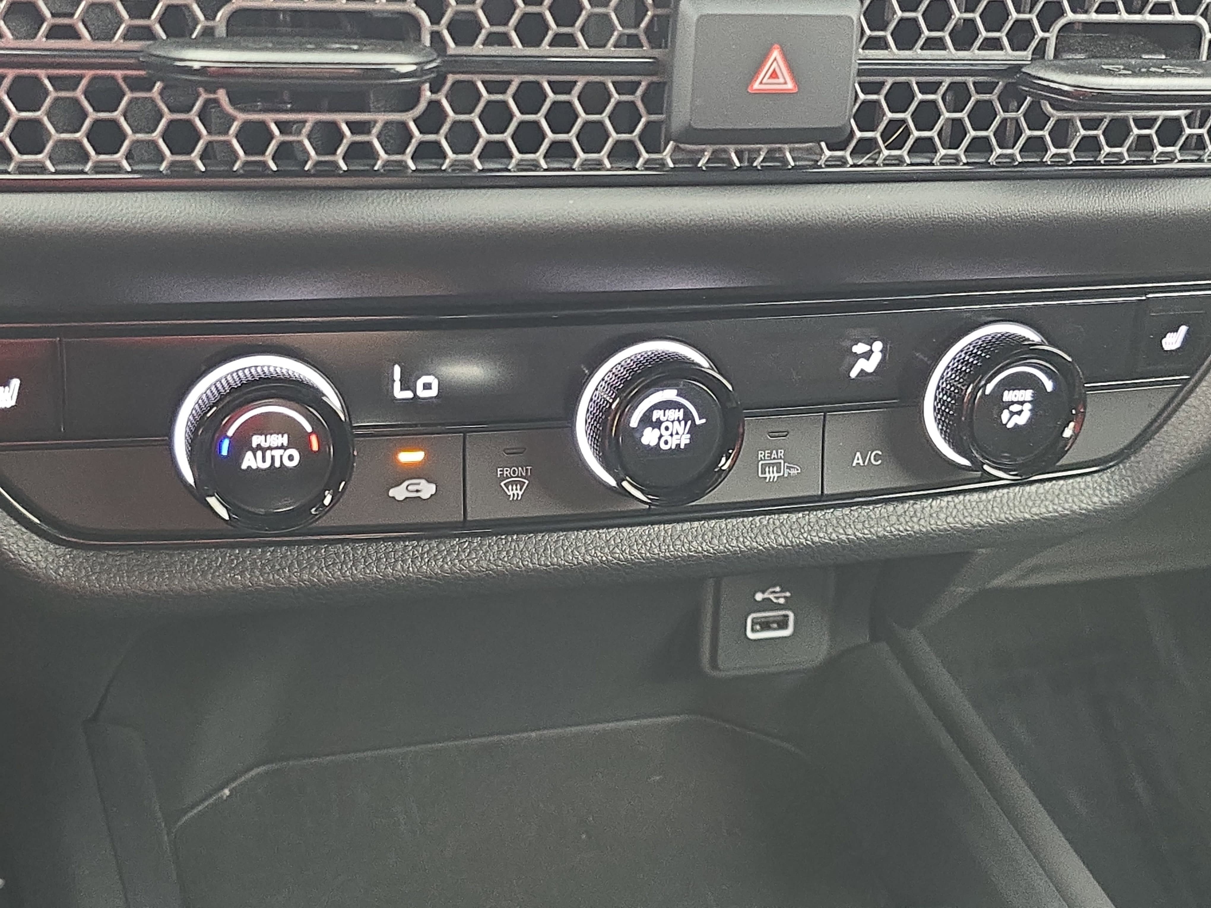 Certified 2025 Honda HR-V Sport image 23