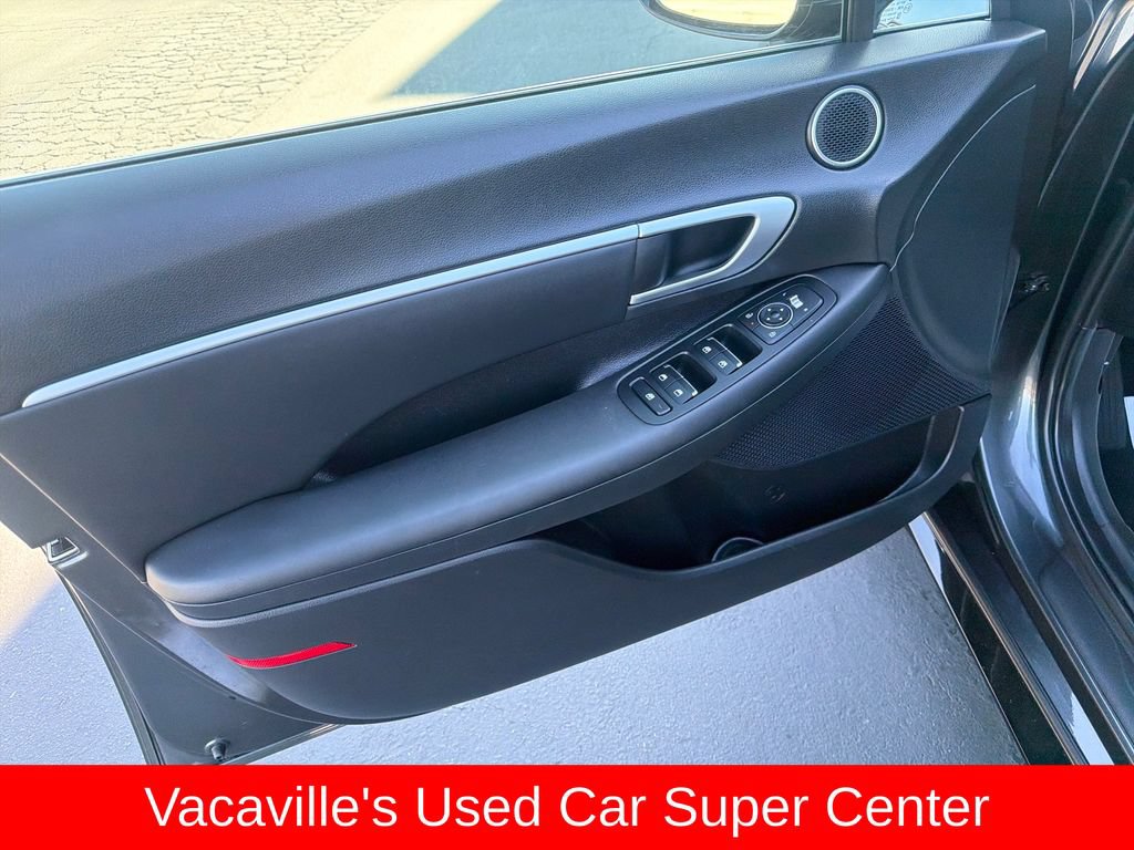 Used 2025 Hyundai Sonata SEL FWD image 10