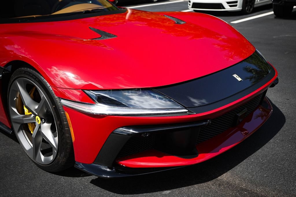 Certified 2025 Ferrari 12Cilindri RWD image 10
