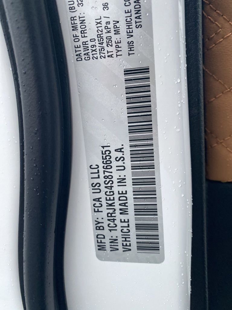 New 2025 Jeep Grand Cherokee L Summit w/ Obsidian Package image 56