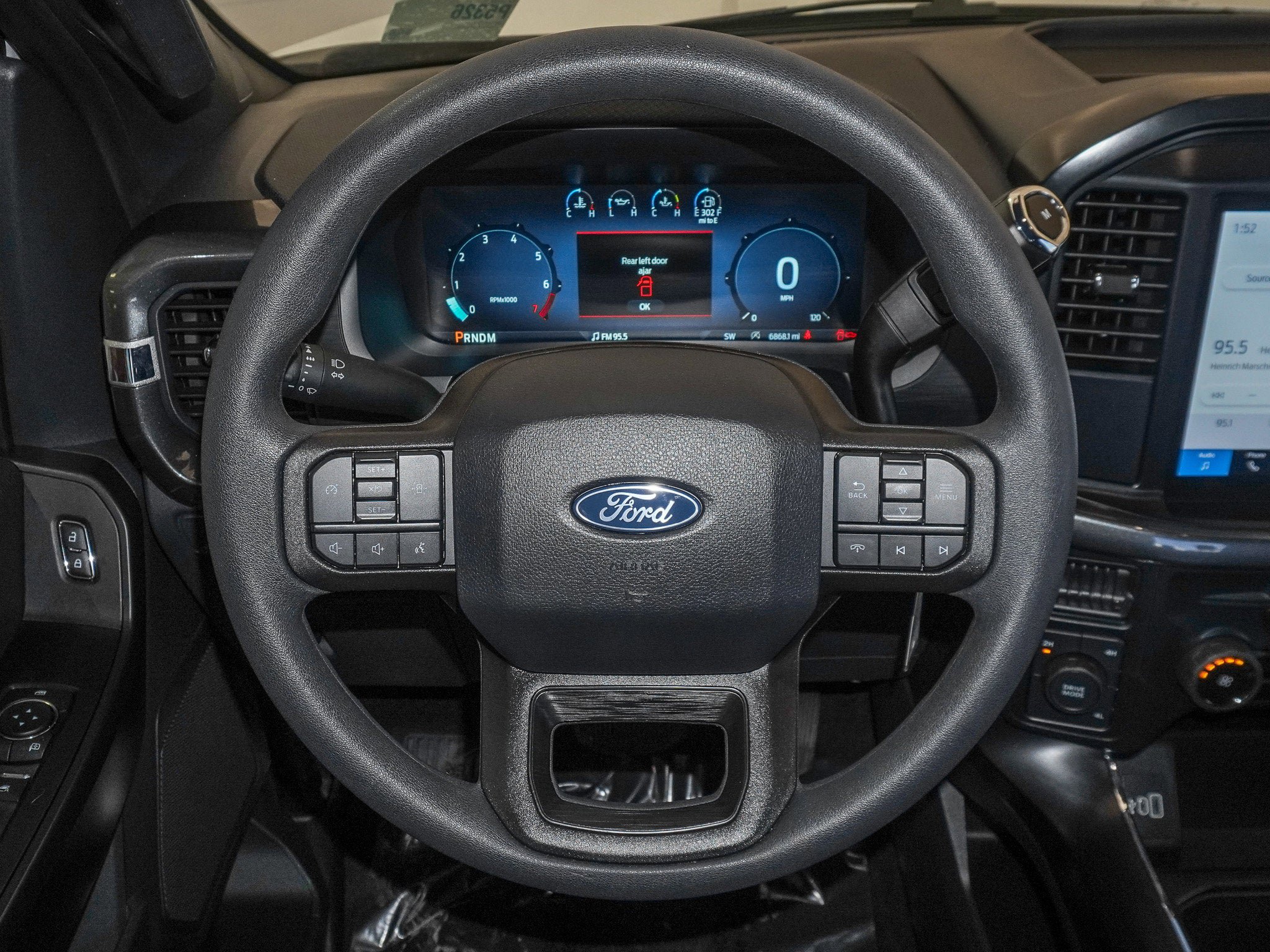 Certified 2025 Ford F150 STX w/ Equipment Group 200A image 27