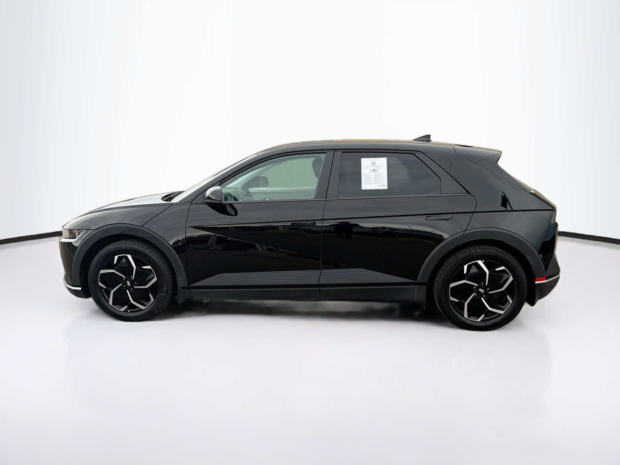 Used 2024 Hyundai Ioniq 5 SEL AWD/4WD image 4