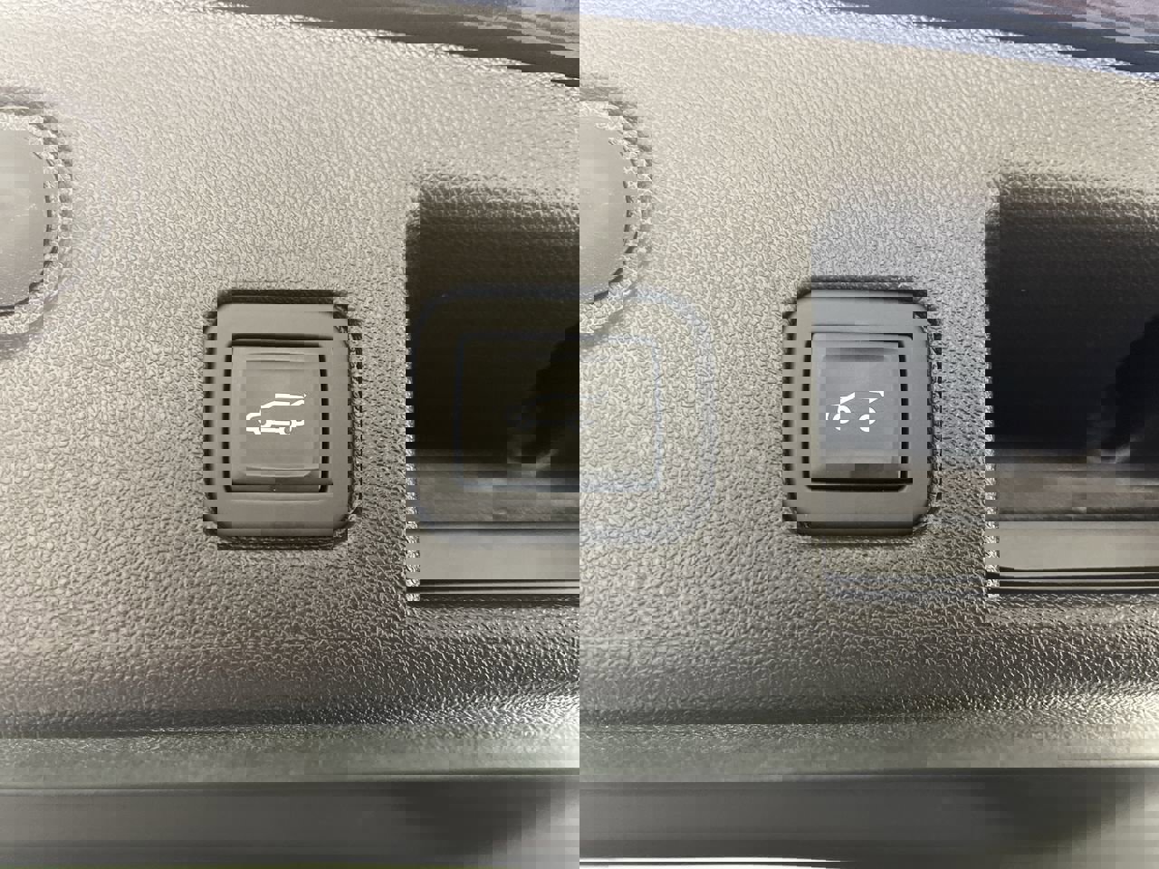 Certified 2024 Chevrolet Equinox LT image 30