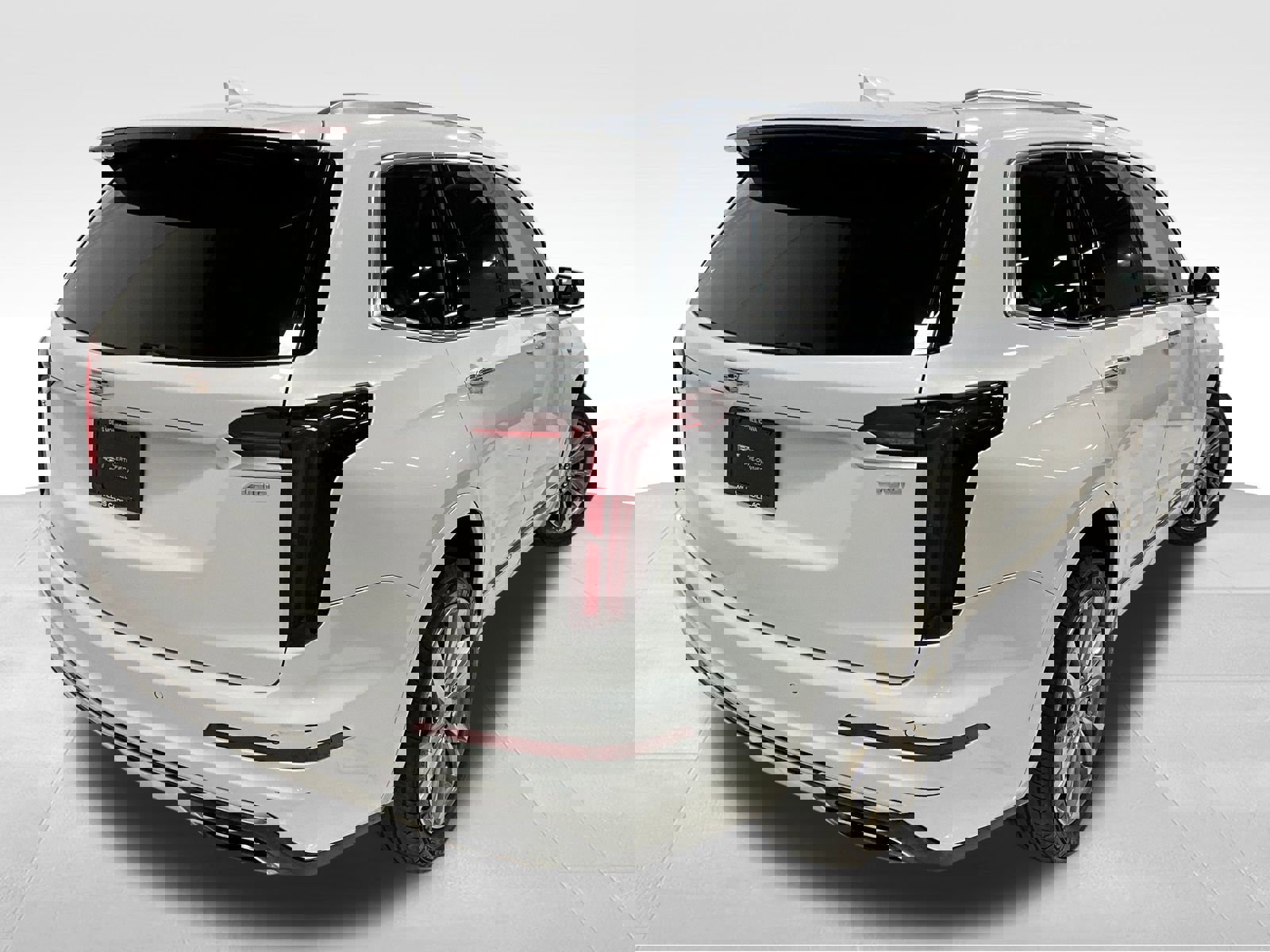 Used 2024 Cadillac XT6 Premium Luxury w/ LPO, Floor Liner Package image 11