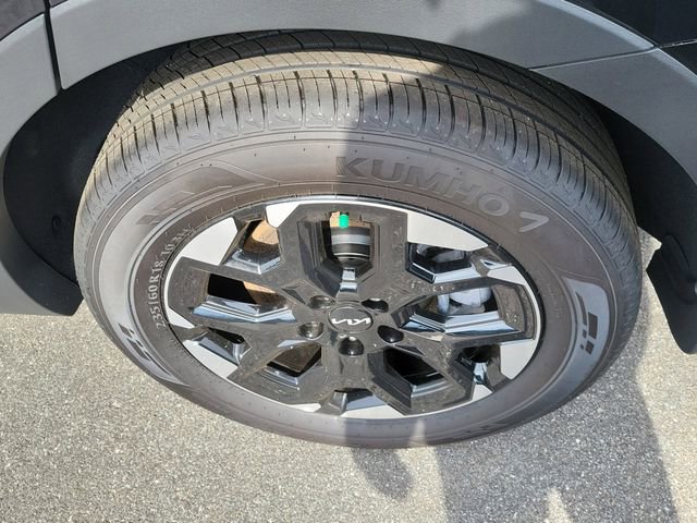 New 2026 Kia Sorento S image 7