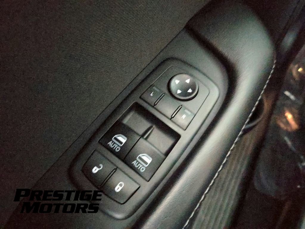 Used 2019 Dodge Challenger R/T Scat Pack w/ Shaker Package image 26