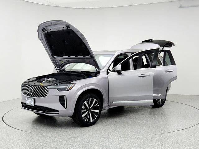New 2026 Volvo XC90 B5 Core image 9