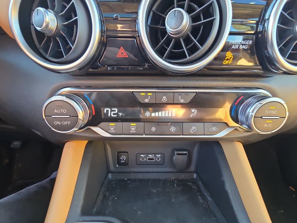 Used 2025 Nissan Sentra SV w/ SV Premium Package FWD image 18