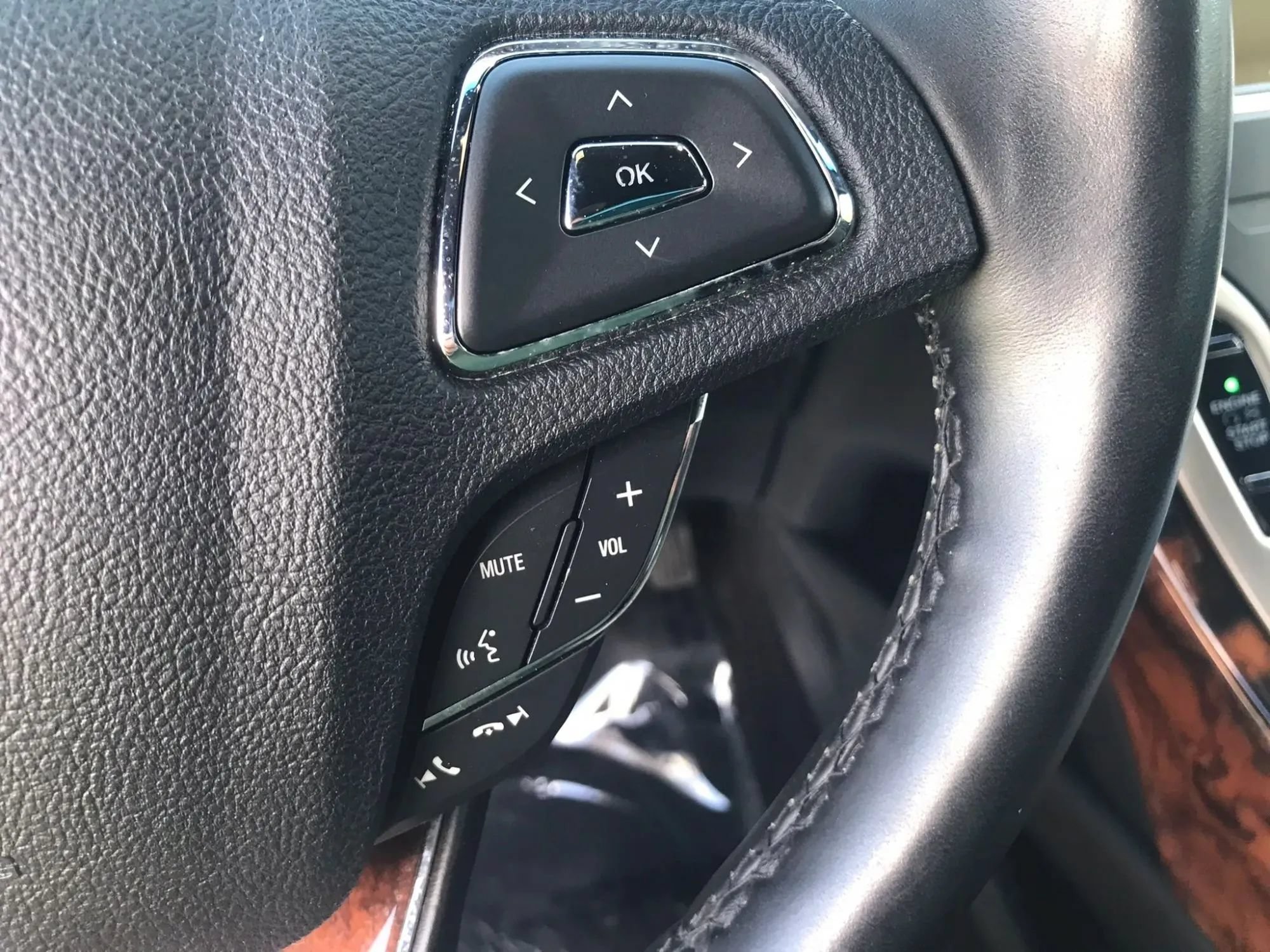 Used 2016 Lincoln MKX Reserve w/ Luxury Package AWD/4WD image 17