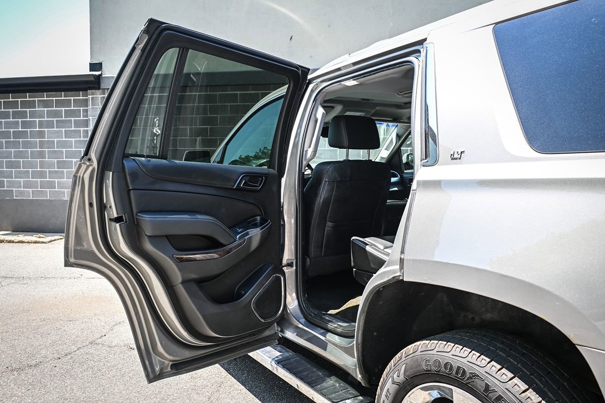 Used 2017 Chevrolet Tahoe LT w/ LT Signature Package AWD/4WD image 13
