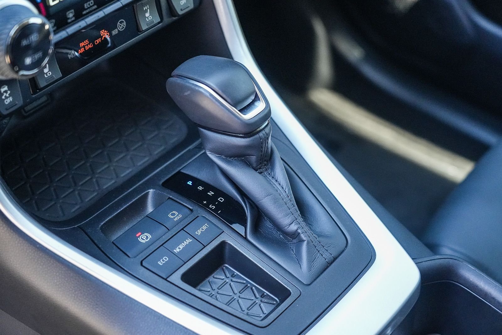 Certified 2023 Toyota RAV4 XLE Premium FWD image 20