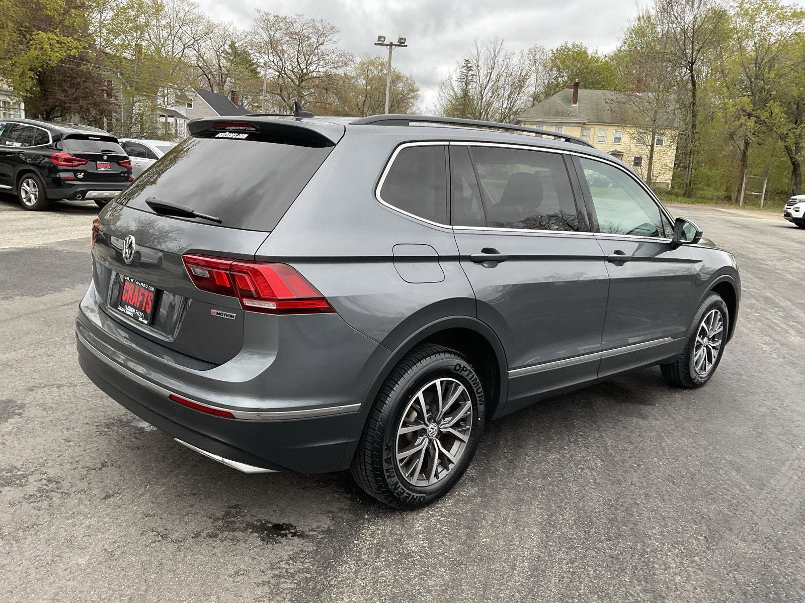 Used 2020 Volkswagen Tiguan SE w/ Panoramic Sunroof Package AWD/4WD image 5