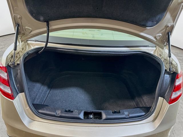 Used 2018 Ford Taurus Limited image 21