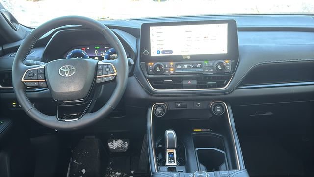 Used 2026 Toyota Grand Highlander MAX Platinum image 8