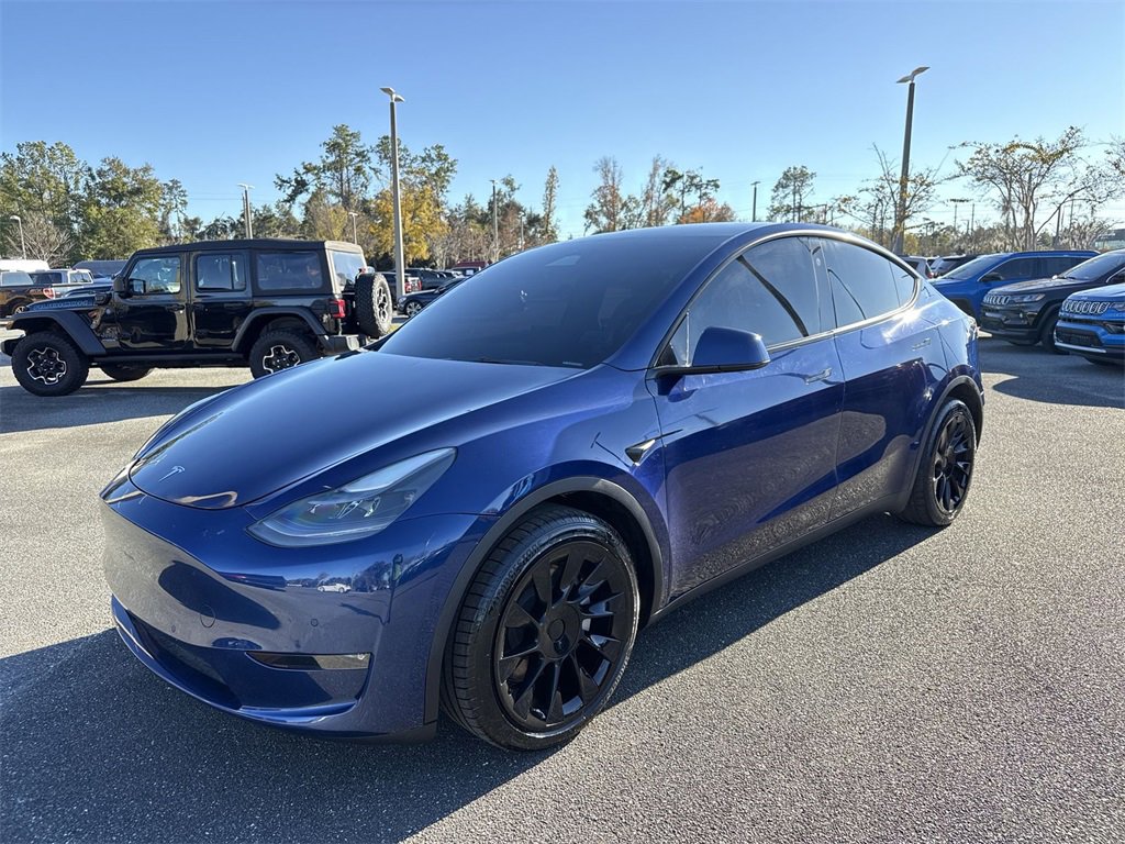 Used 2023 Tesla Model Y Long Range image 6