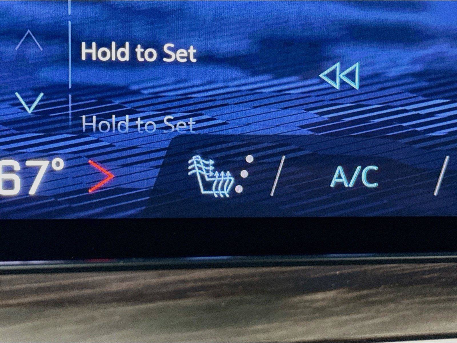 Used 2025 Chevrolet Suburban LT AWD/4WD image 8