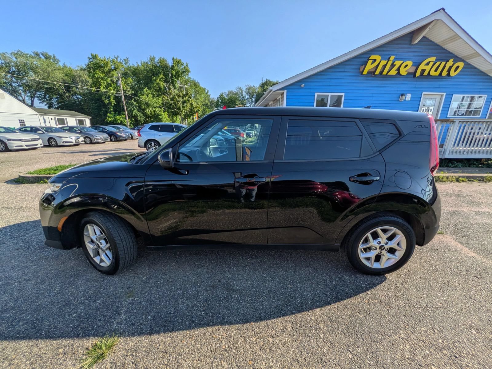 Used 2022 Kia Soul LX w/ Technology Package FWD image 3