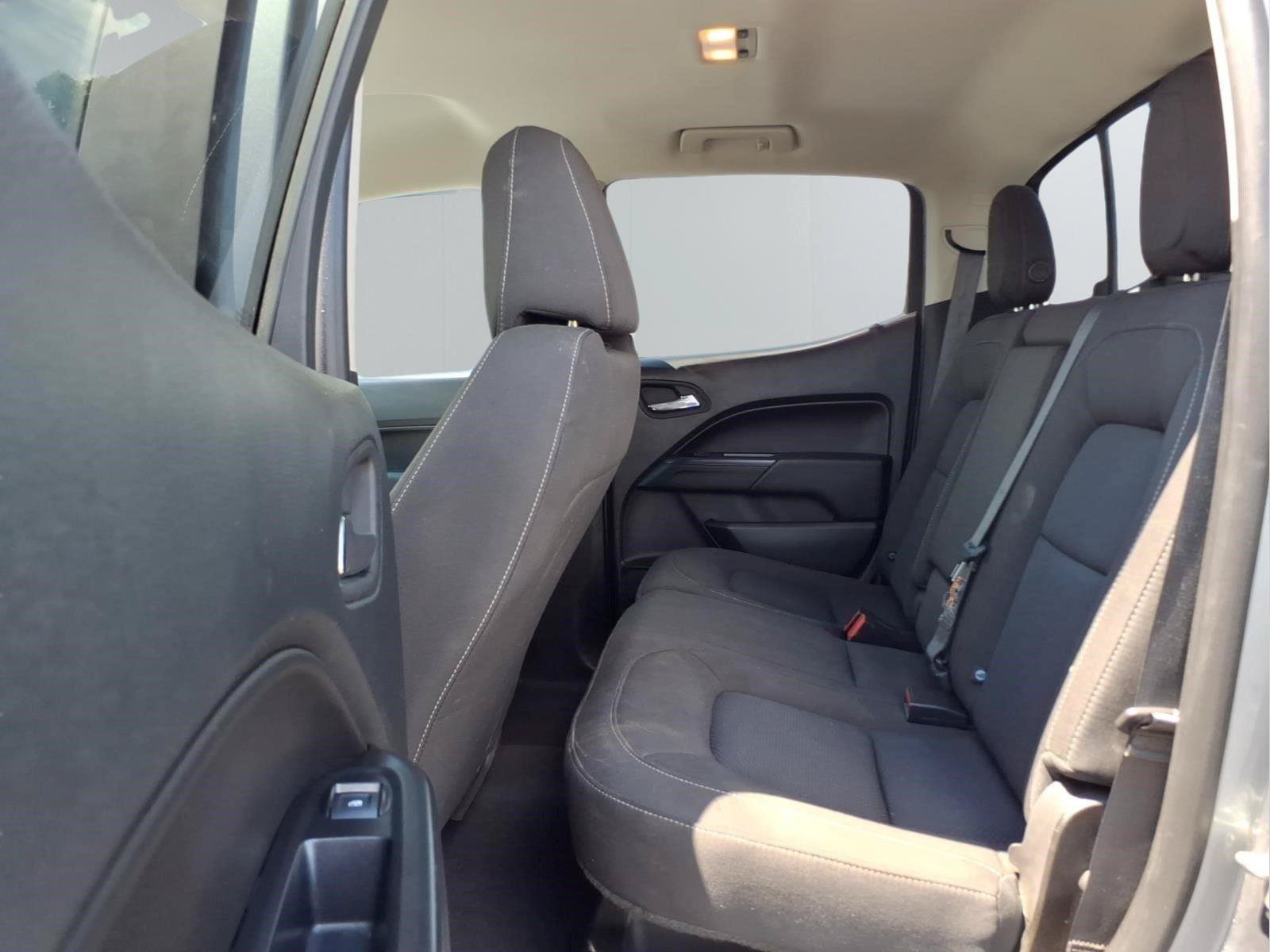 Used 2021 Chevrolet Colorado LT w/ Safety Package RWD image 12
