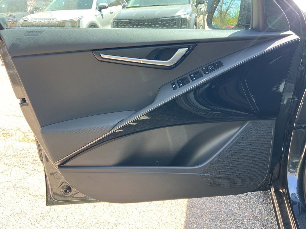 New 2025 Kia Niro EX w/ EX Cold Weather Package image 8