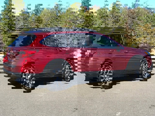 Used 2015 Subaru Outback 2.5i Limited image 3