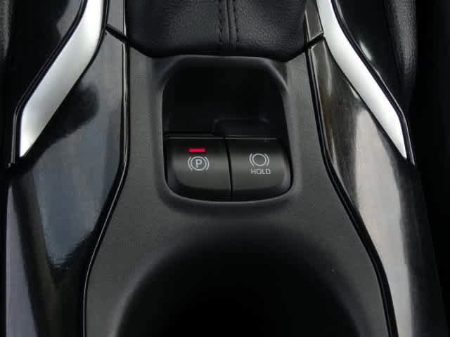 Certified 2023 Toyota Corolla Cross XLE image 35