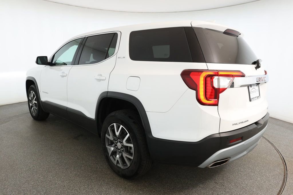 Used 2023 GMC Acadia SLE image 6