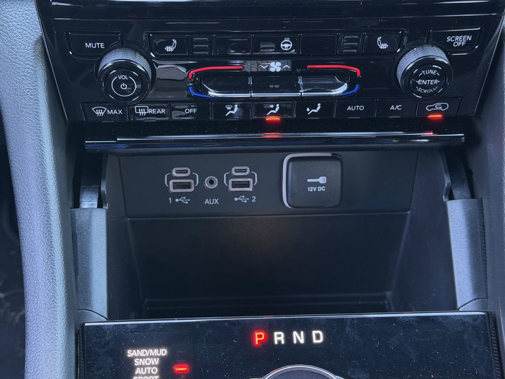 New 2025 Jeep Grand Cherokee L Limited w/ Trailer Tow Package image 16