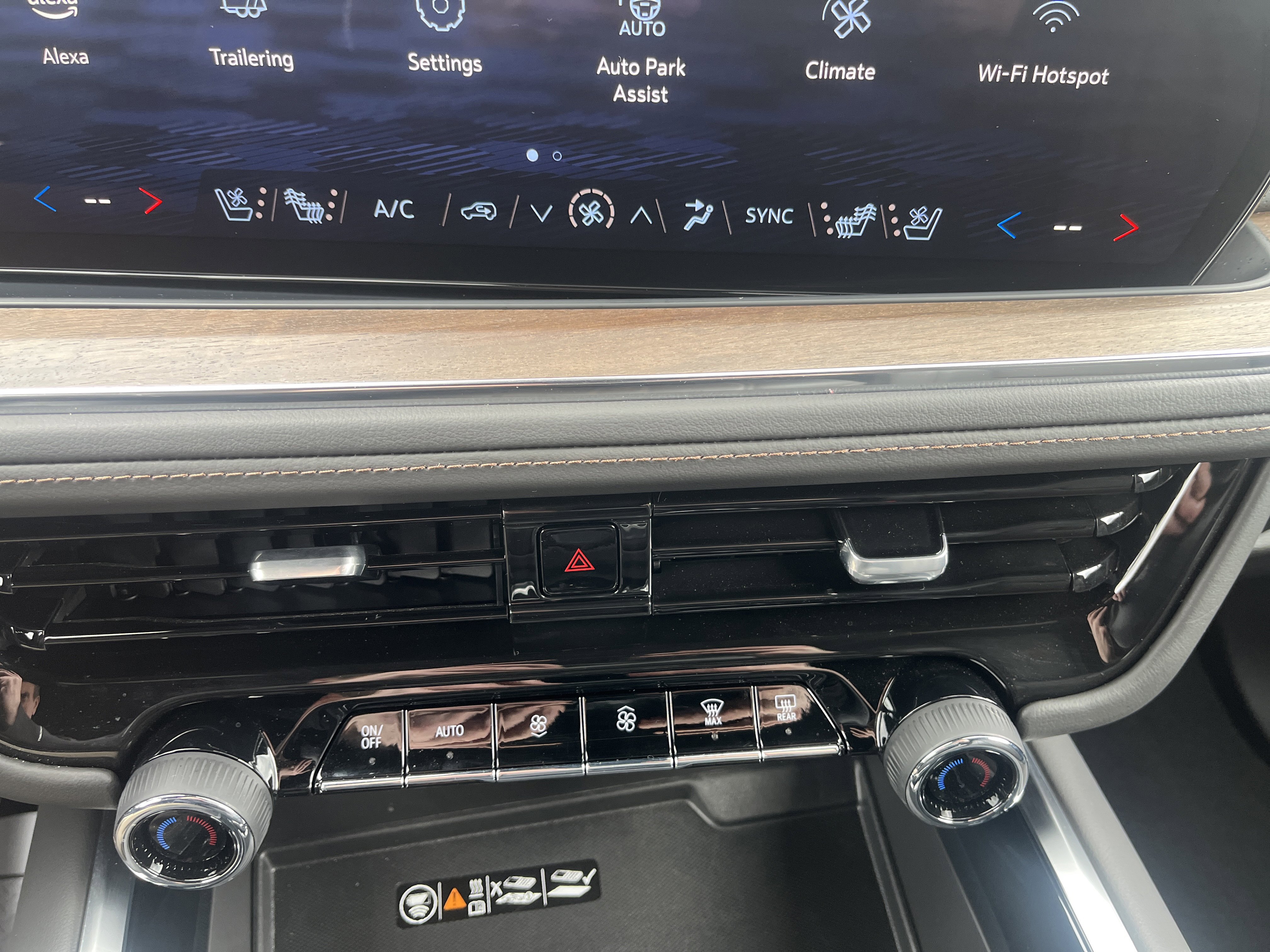 Used 2025 Chevrolet Tahoe High Country image 37