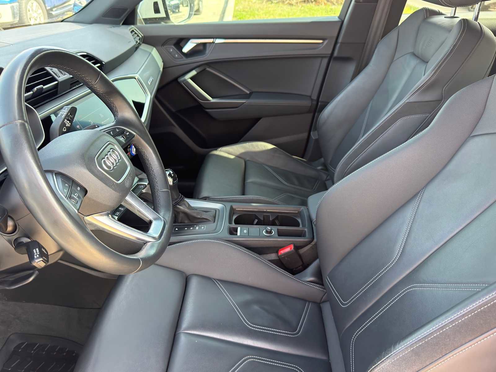 Used 2022 Audi Q3 2.0T Premium image 13