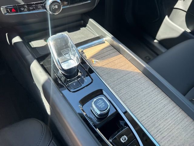 New 2026 Volvo XC60 B5 Plus w/ Climate Package image 19