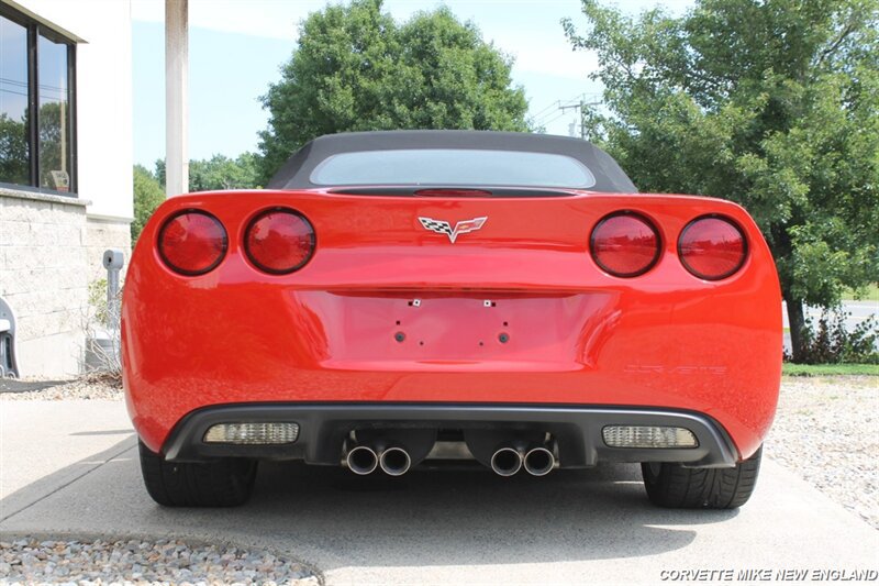 Used 2007 Chevrolet Corvette Convertible w/ Preferred Equipment Group RWD image 21