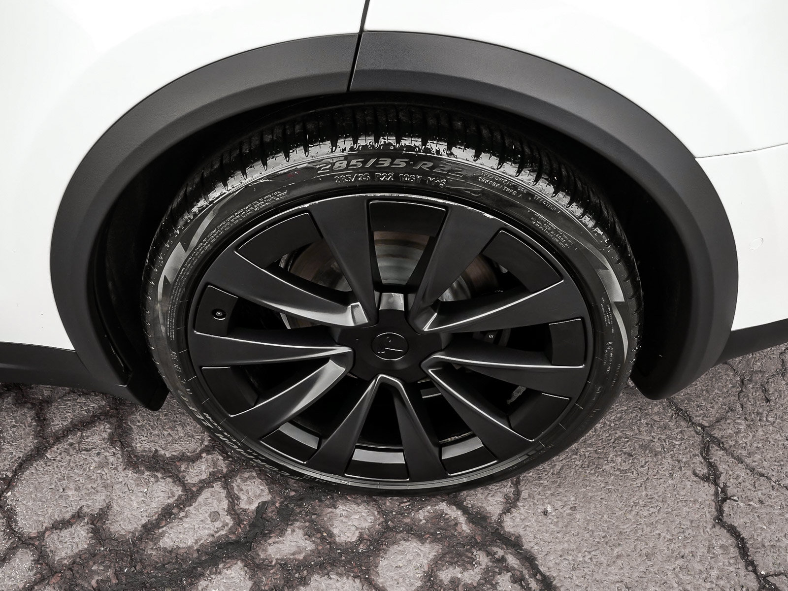 Used 2023 Tesla Model X AWD/4WD image 14