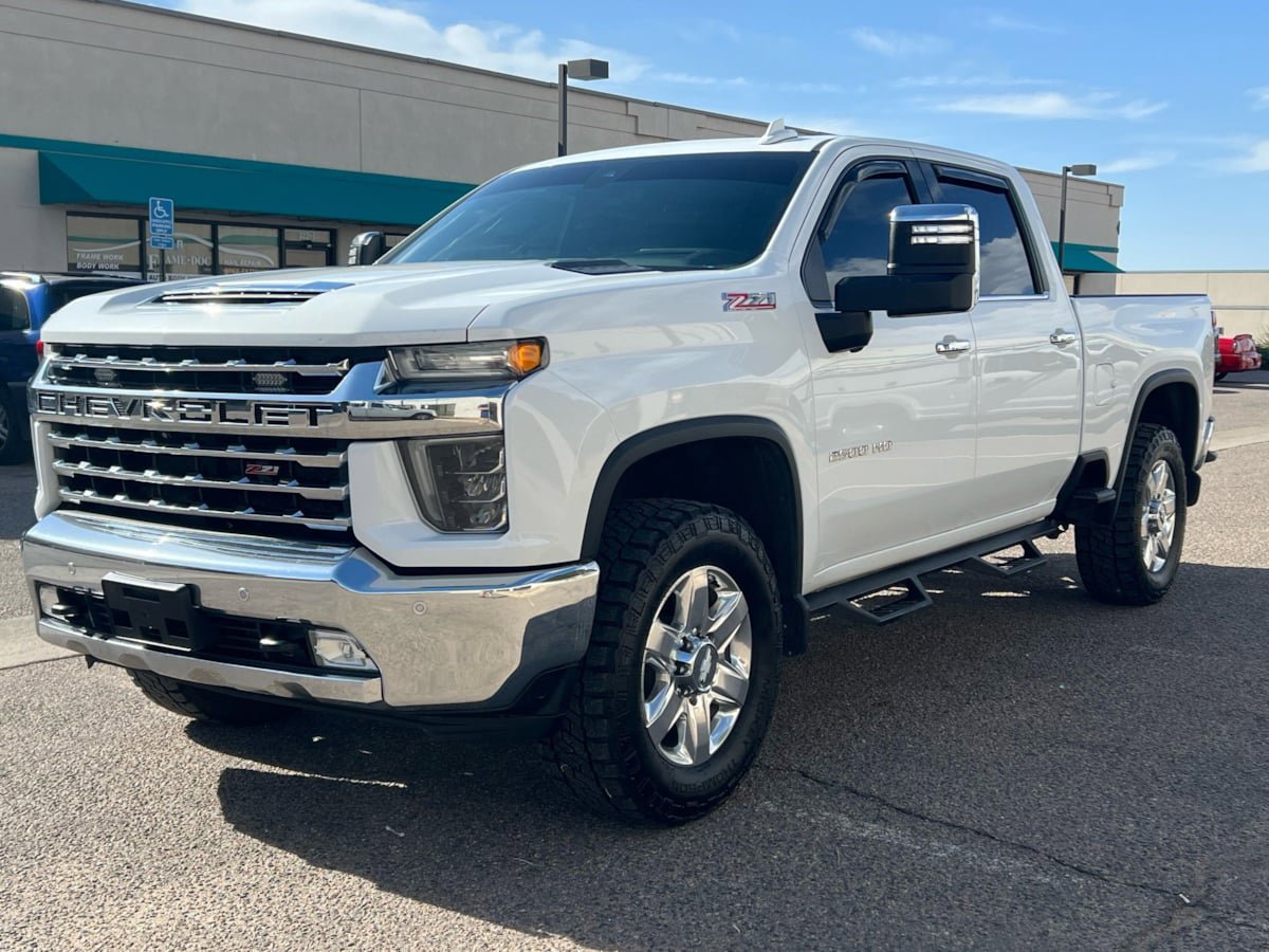 Used 2020 Chevrolet Silverado 2500 LTZ w/ Technology Package AWD/4WD image 7