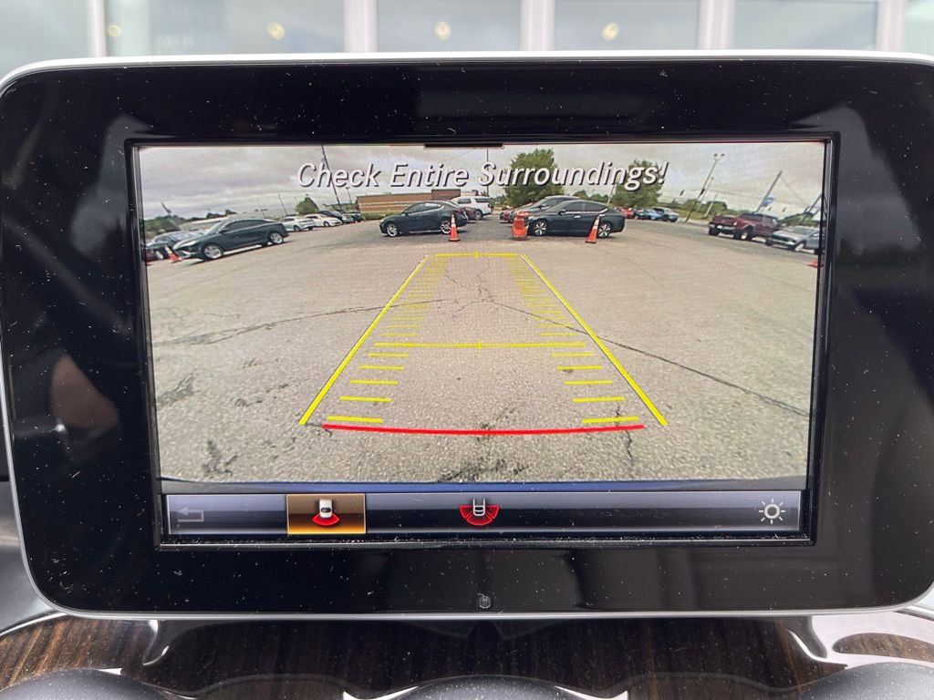 Used 2019 Mercedes-Benz GLC 300 4MATIC image 8