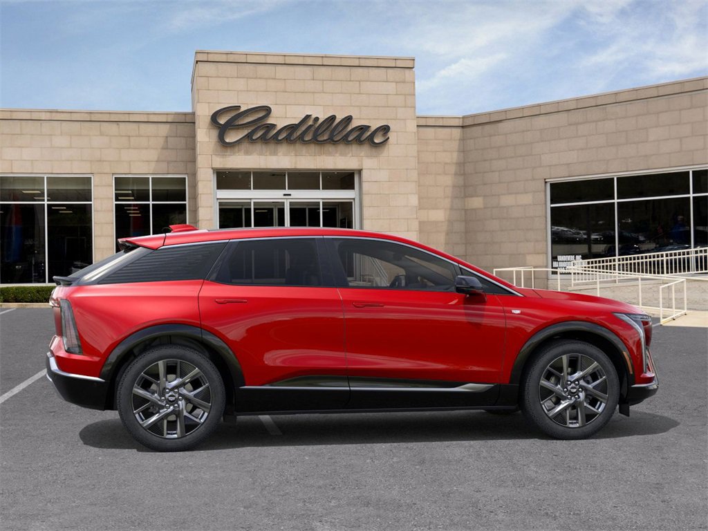 New 2026 Cadillac Optiq Luxury 1 image 5