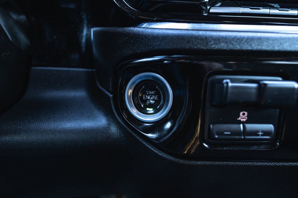 Used 2024 Chevrolet Silverado 3500 LT image 19