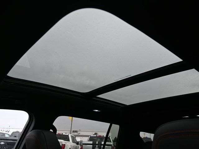 New 2026 Chevrolet Traverse RS w/ LPO, Floor Liner Package image 21