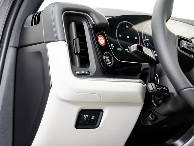 New 2026 Porsche Cayenne S image 10