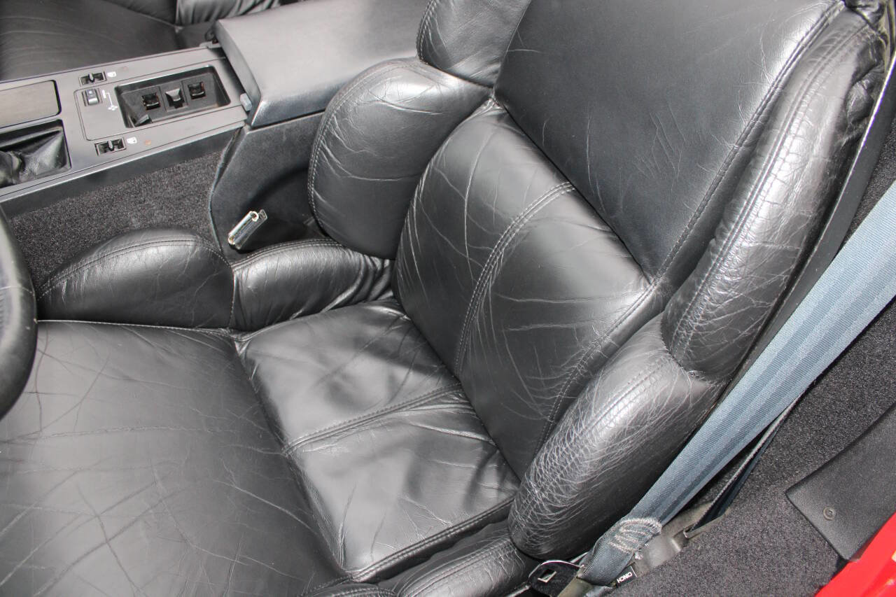 Used 1989 Chevrolet Corvette Convertible image 25