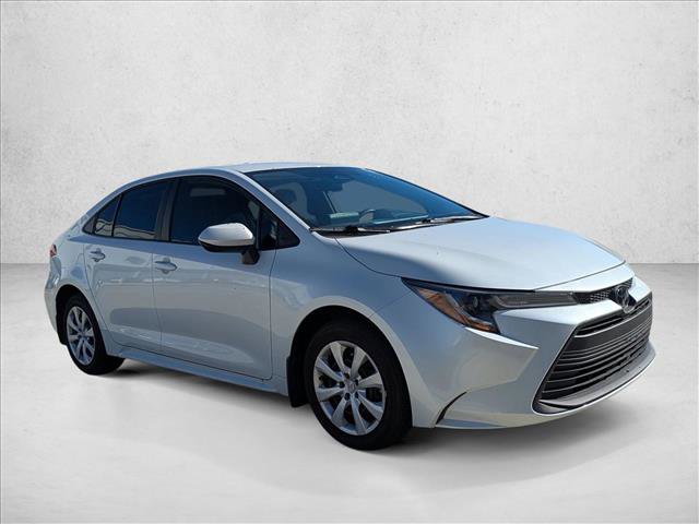 Used 2024 Toyota Corolla LE image 4