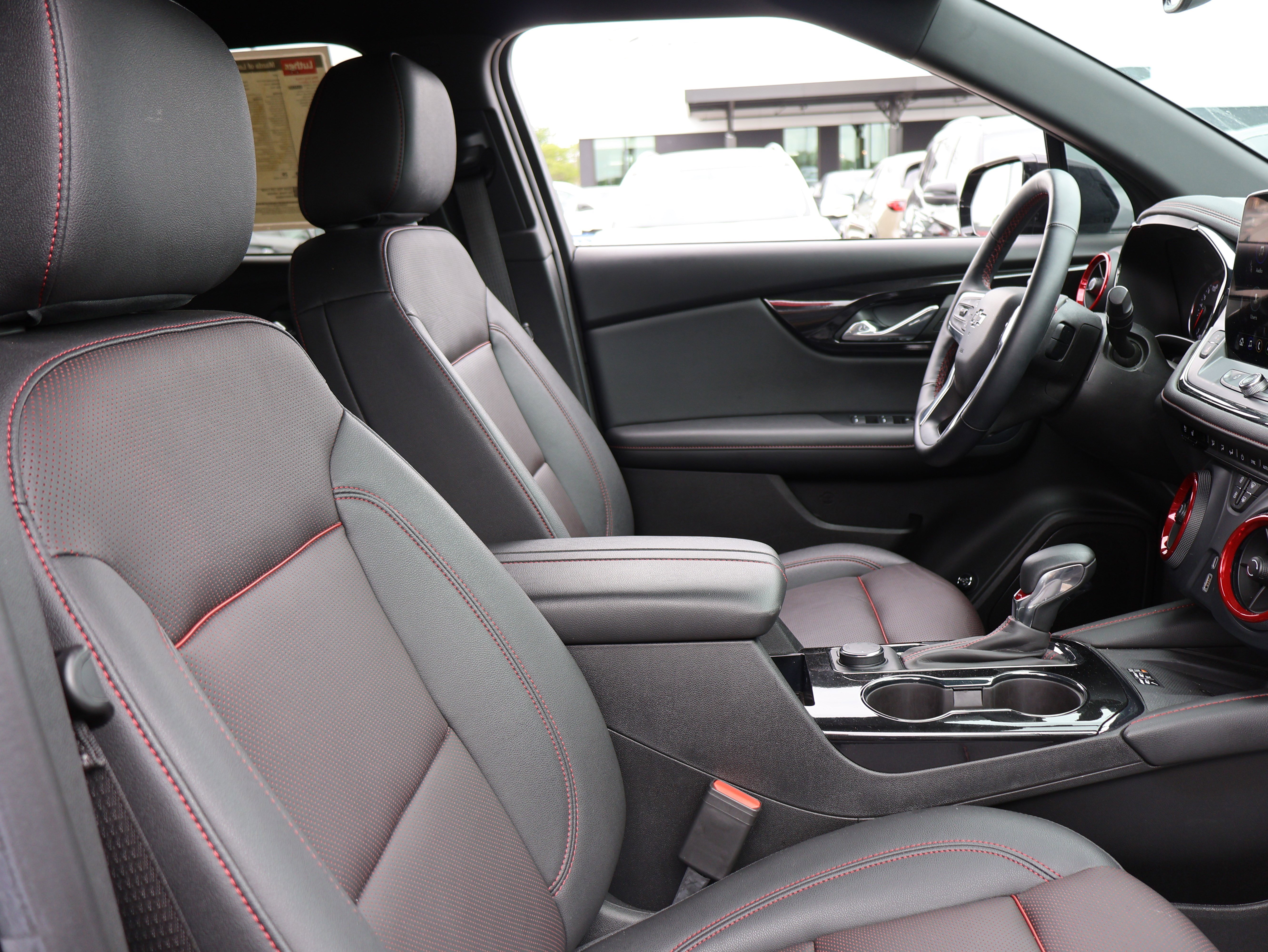 Used 2024 Chevrolet Blazer RS w/ Enhanced Convenience Package AWD/4WD image 8
