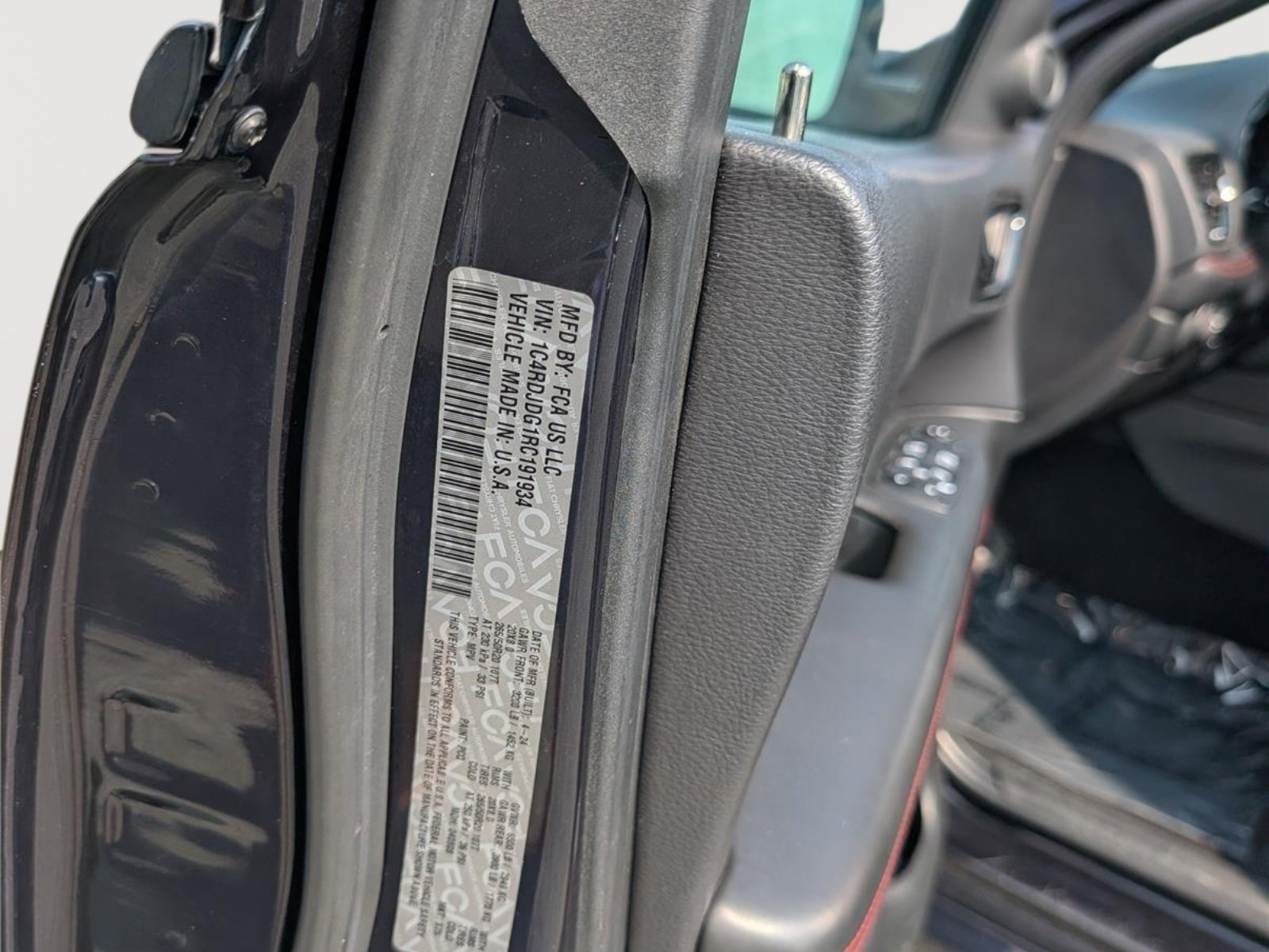 Used 2024 Dodge Durango GT AWD/4WD image 16