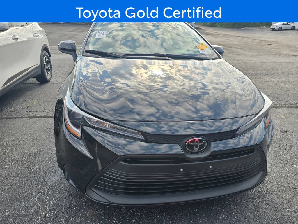 Certified 2025 Toyota Corolla LE FWD image 2