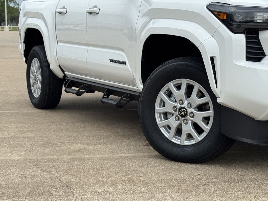 New 2026 Toyota Tacoma SR5 AWD/4WD image 11