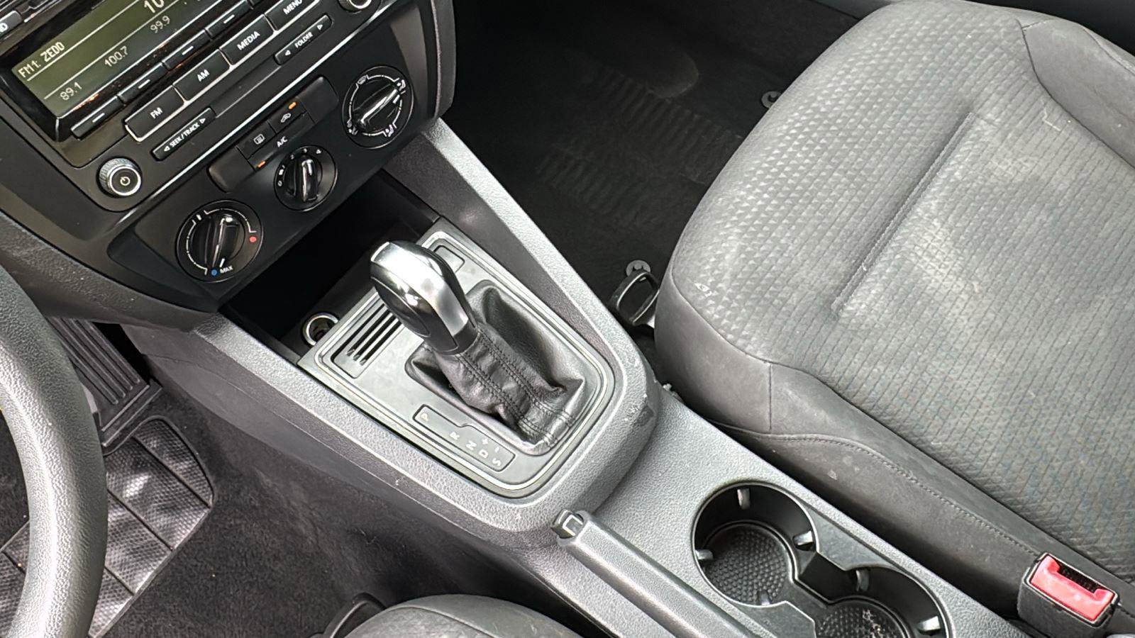 Used 2015 Volkswagen Jetta S image 15