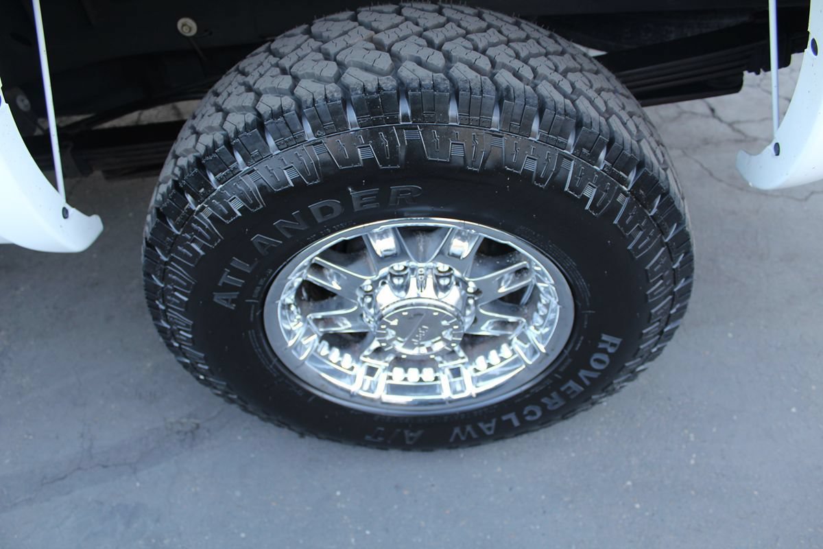 Used 2007 Chevrolet Silverado 2500 LT w/ Heavy-Duty Power Package AWD/4WD image 15