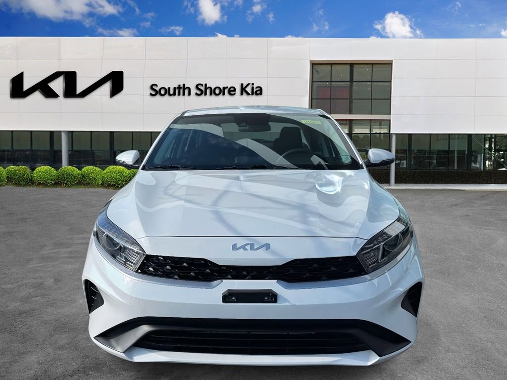 Used 2023 Kia Forte LXS w/ LXS Technology Package image 2